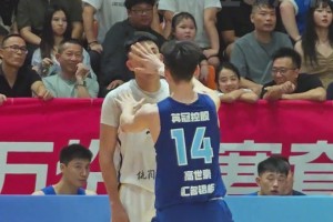 浙BA錢塘隊全力嚴防上城隊 錢塘隊球員：哥你多看看我唄 ??